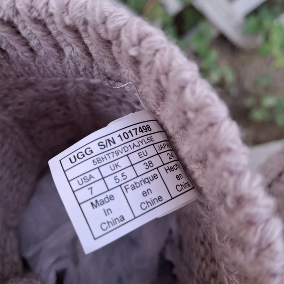 UGG Classic Tall Chunky Cable Knit Creamy White Boots  Women Size 7 - Picture 14 of 16